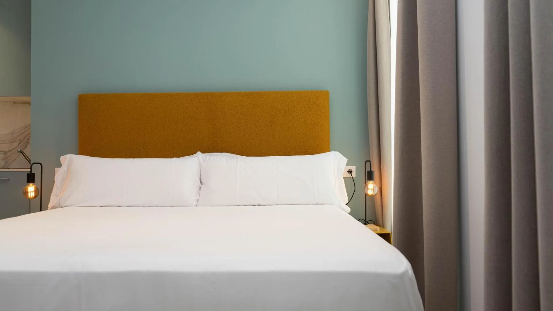 Aparthotel Be Mate Malaga Catedral